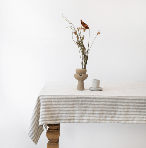 Mbulesë Tavoline – Natural White Stripes