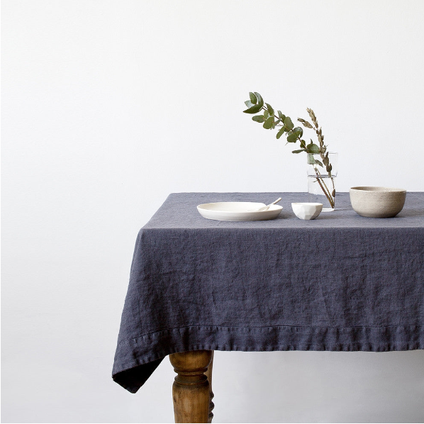 Mbulesë Tavoline – Dark Grey