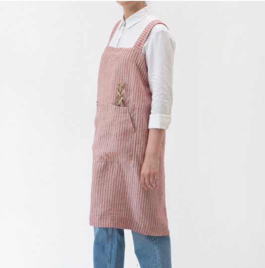 Përparëse "Pinafore" – Vija të Kuqe Natyrale