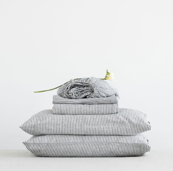 Set Çarçafësh - Thin Black Stripes