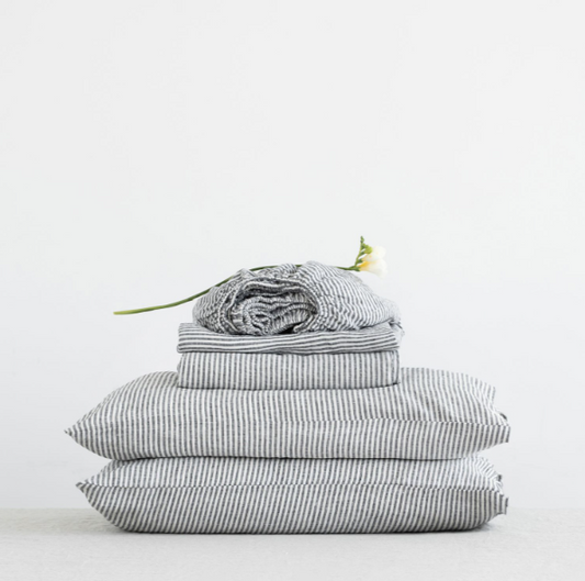 Set Çarçafësh - Thin Black Stripes