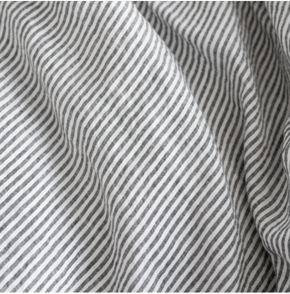 Set Çarçafësh - Thin Black Stripes