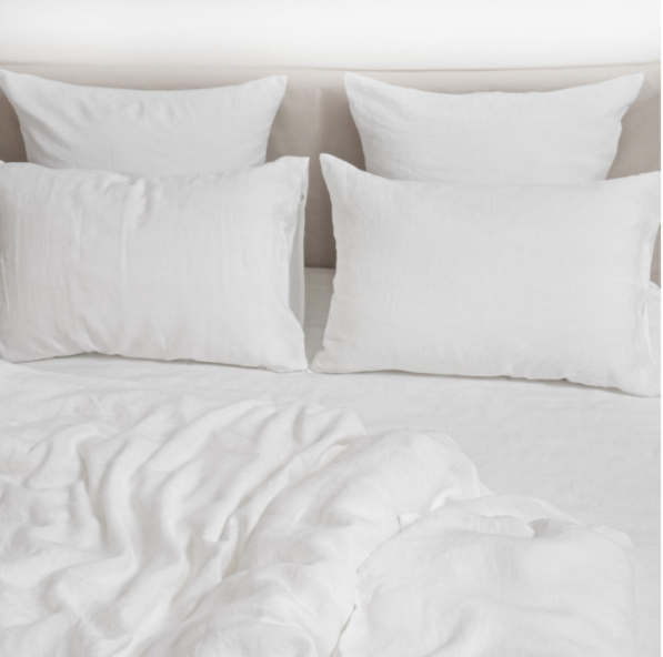 Kellëfi Jorgani – White + 2 këllëf jastëku dhuratë