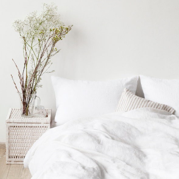 Kellëfi Jorgani – White + 2 këllëf jastëku dhuratë