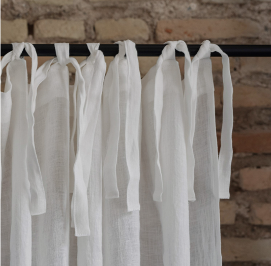 Set me 2 perde lino të bardha “Optical White” me lidhëse në pjesën e sipërme për ditën