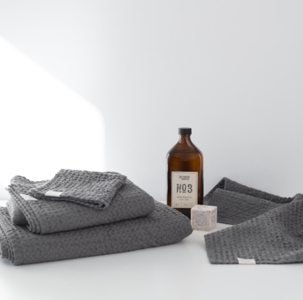 Peshqir “Honeycomb Waffle” prej lino & pambuku - Dark Gray