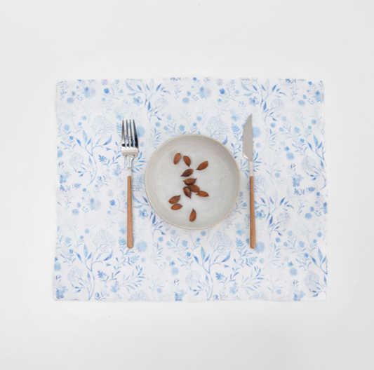 Nënpjatë – White Botanical Blue