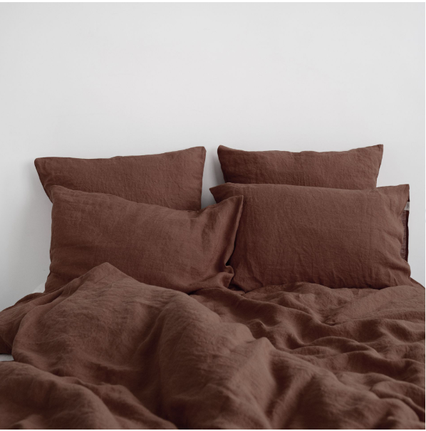 Set Çarçafësh për Jorgan + 2 këllëfë jastëku dhuratë– Chocolate