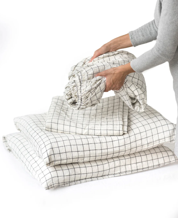 Set Hotelieri Premium – 100% Liri me Kuadrate Gri të Errët (Stone-Washed)