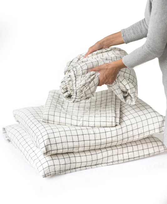 Set Hotelieri Premium – 100% Liri me Kuadrate Gri të Errët (Stone-Washed)