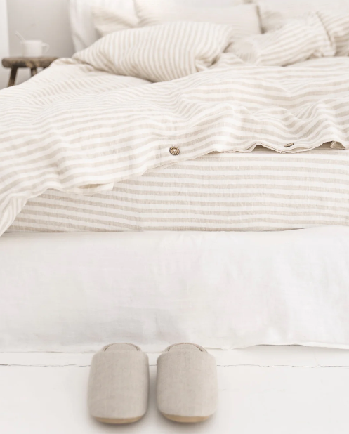 Set Premium – 100% Liri me Vija Natyrale dhe të Bardha (Stone-Washed)